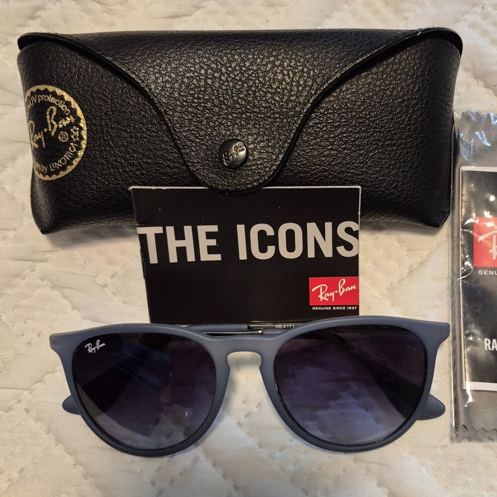 Erika Ray Bans